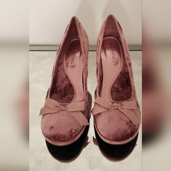9 RAMPAGE Velvet Blush Pink Party Pumps - Picture 4 of 12